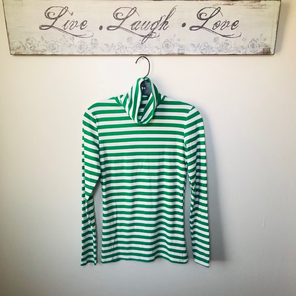 DEREK ❤️ HEART Turtle Neck Top.